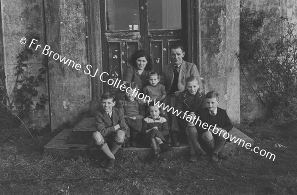 MR.DOWDS(FORESTRY) & FAMILY BEFORE LEAVING